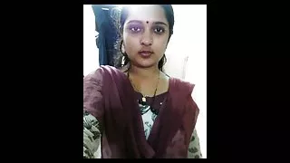 दो खूबसूरत समलैंगिकों एक दूसरे को पोर्न देखते हैं