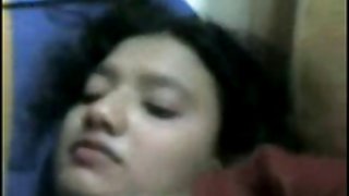 पतली रूसी कुतिया तेल पोर्न में बिल्ली और गधा से पता चलता है