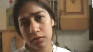 लड़का स्टॉकिंग्स पोर्न में दो लड़कियों है