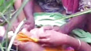 आदमी कौमार्य रूसी प्रेमिका पोर्न से वंचित करता है
