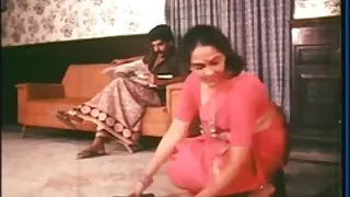 सुबह मैंने गुदा सेक्स के लिए एक रूसी लड़की को फैलाया
