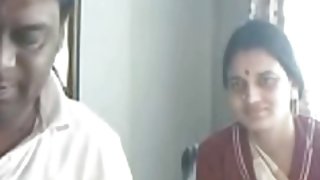 सुंदर पोर्न स्तन पर त्वरित चुदाई और अंत