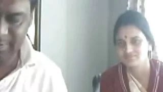 सुंदर पोर्न स्तन पर त्वरित चुदाई और अंत