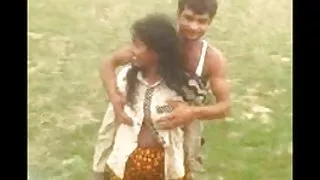तीन रूसी गर्लफ्रेंड Naryar phalos में उनके हॉट छेद पोर्न