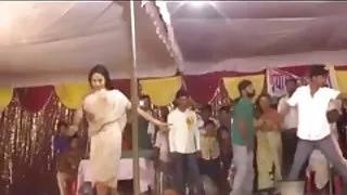एक निर्माण स्थल पोर्न में भव्य रूसी सौंदर्य गड़बड़